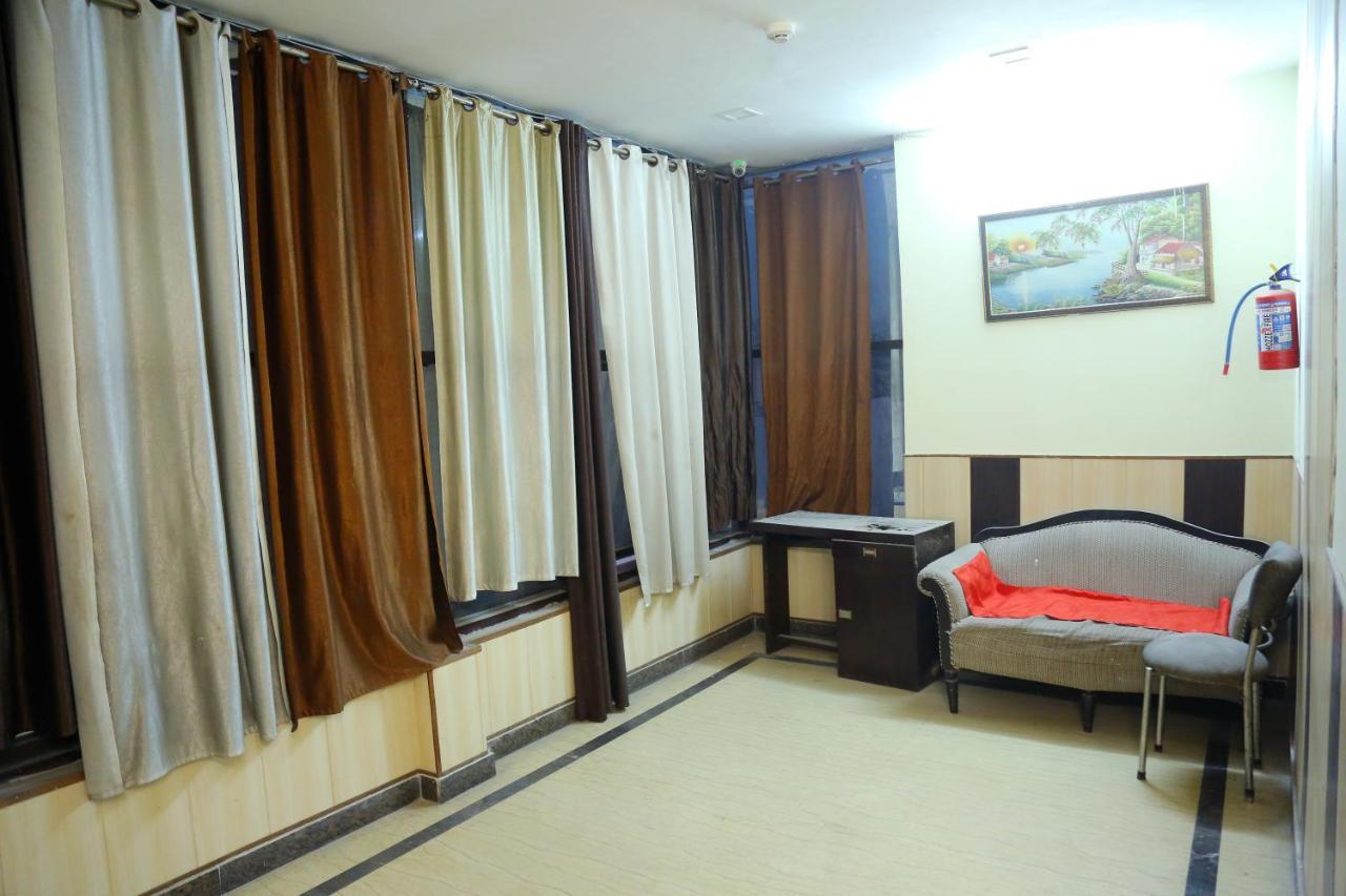Aerocity Hotel Jindal Palace Delhi- A Well Hygiene Property"All Staff Vaccinated " 뉴델리 외부 사진