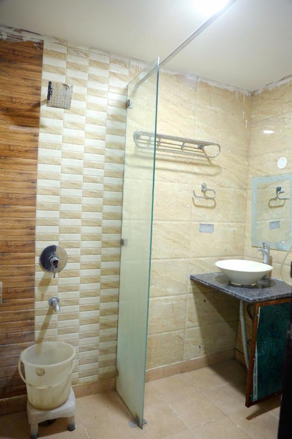 Aerocity Hotel Jindal Palace Delhi- A Well Hygiene Property"All Staff Vaccinated " 뉴델리 외부 사진
