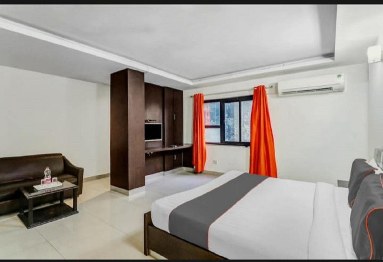 Aerocity Hotel Jindal Palace Delhi- A Well Hygiene Property"All Staff Vaccinated " 뉴델리 외부 사진